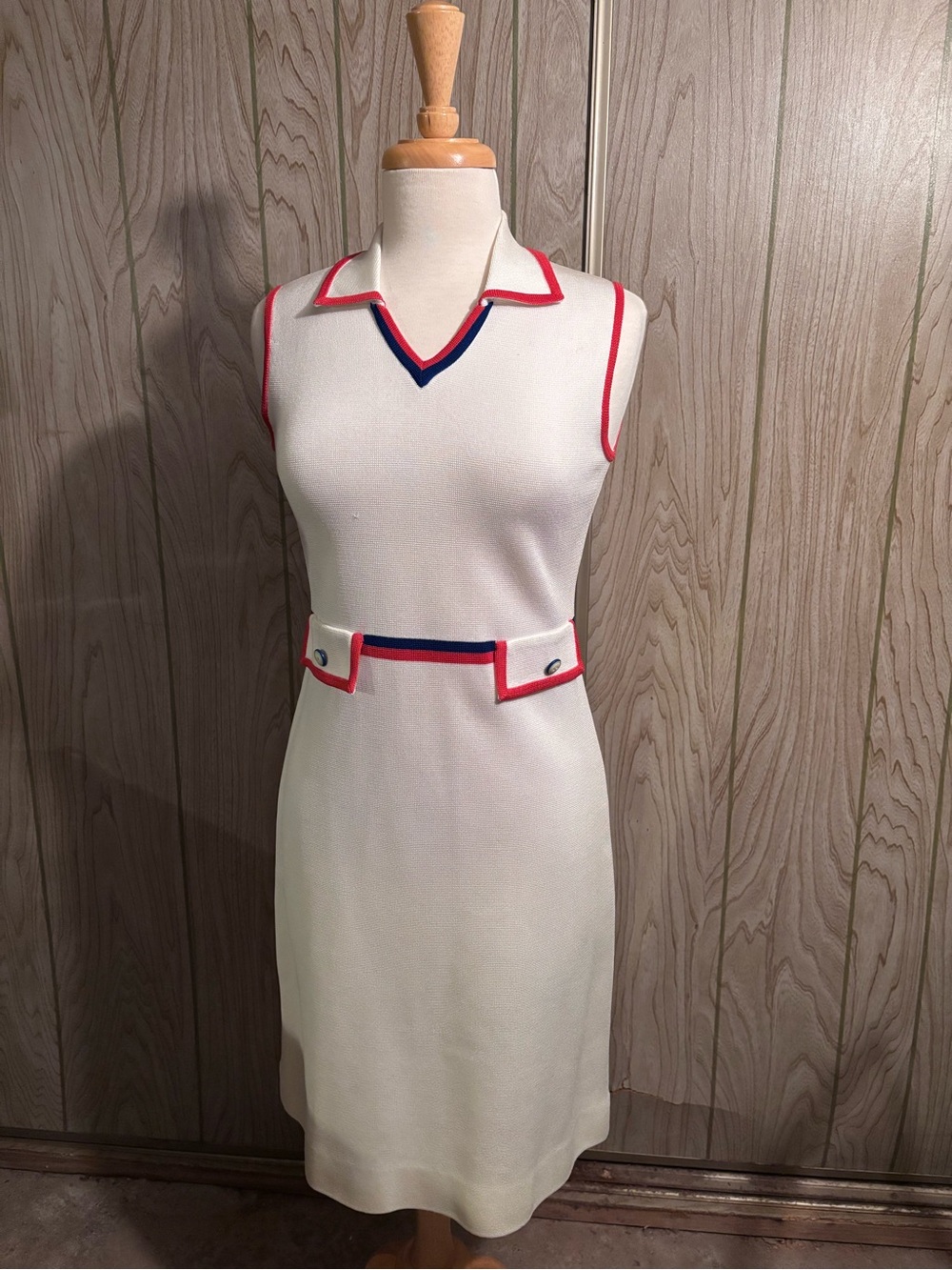 Vintage White, Red& Blue Sleeveless Midi “tennis” Dress, made in Italy 🇮🇹